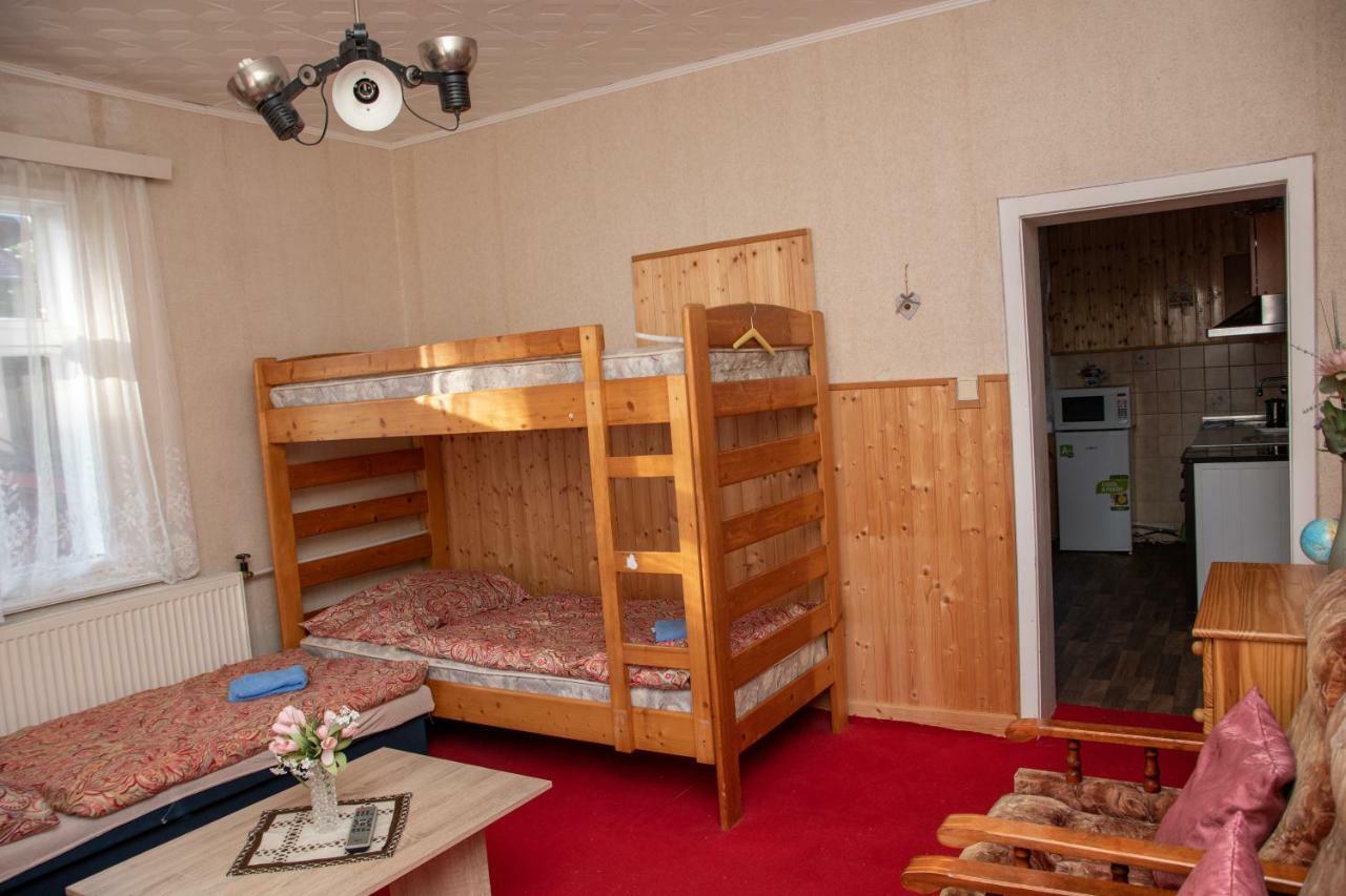 U Kocoura Pod Klinovcem Apartment